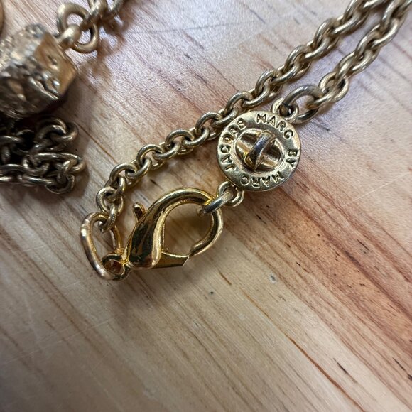 Marc Jacobs Goldtone Logo Disc Necklace With Chain Vintage - Picture 13 of 16